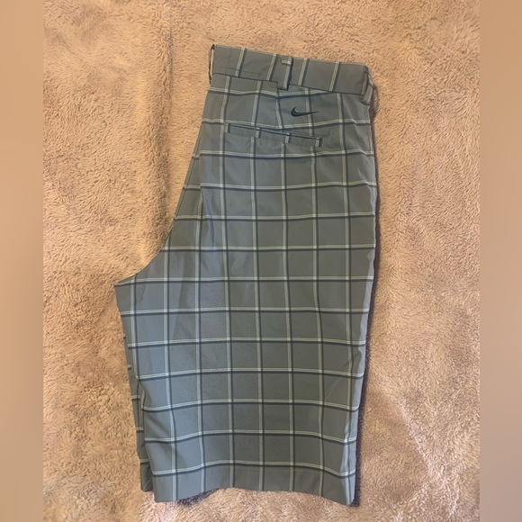 Nike Golf Shorts Men’s Size 34 Gray Plaid Performance Dri-FIT - Picture 6 of 9